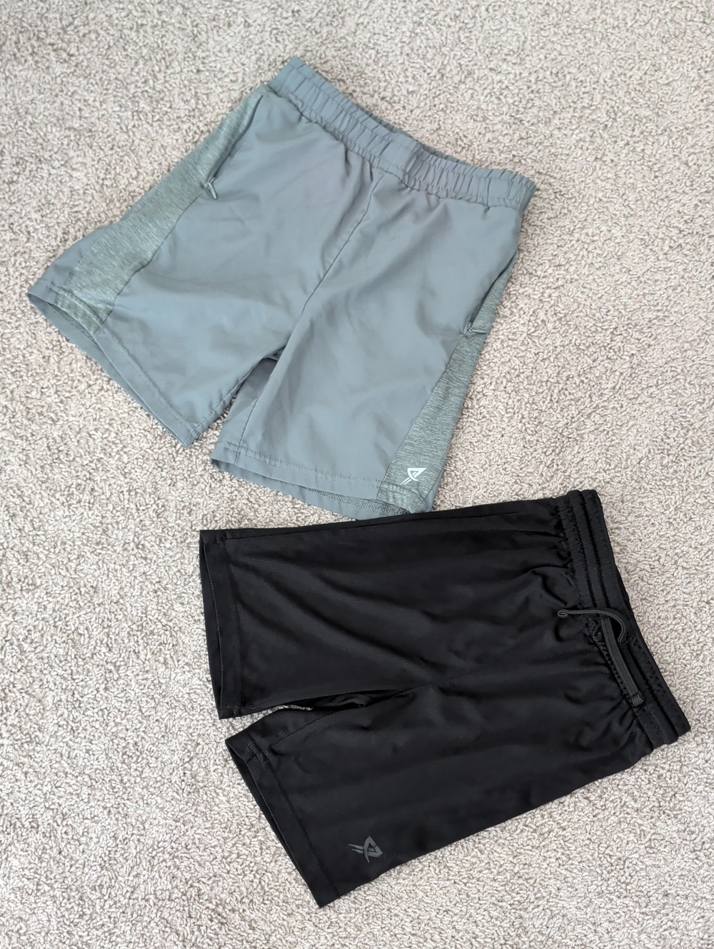 Primark Boy's 2 Athletic Shorts - Gray/Black Size 7-8 Years